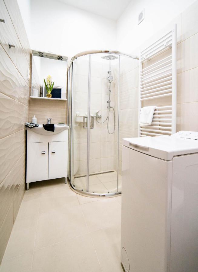 Free Parking! Linden Apartment, Ac, Smart Tv, Wifi Budapest Eksteriør bilde